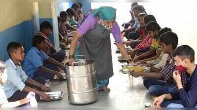 GST bug leaves midday meal vendors, school heads in a fix