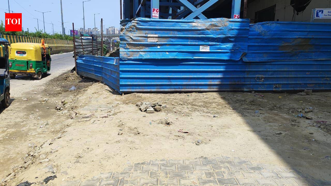 Despite CAQM notice, Noida struggles to mitigate road dust