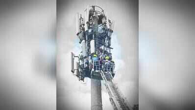 Chhattisgarh’s ‘Veeru’ climbs 60ft tower, continues 4-hour drama for ‘ghar pe izzat’