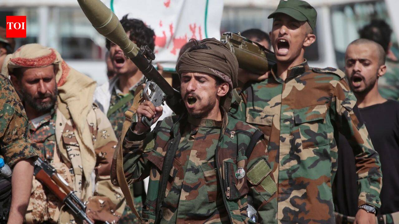 US raises Saudi Arabia travel risk to 'Level 3' amid Houthi attacks