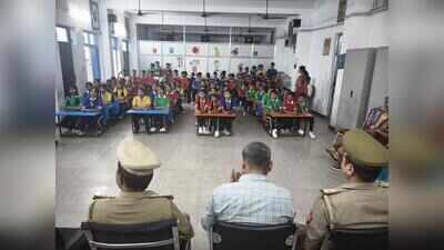 Kaushambi cops interact with students to create cyber awareness