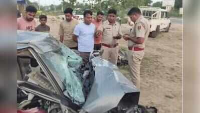 3 of Jaipur family among 4 killed as truck rams car