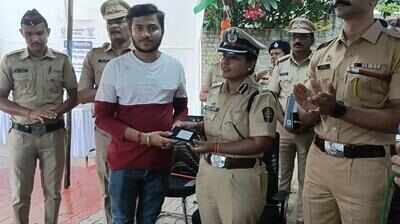 Cops recover phone lost in train 4 years ago from West Bengal