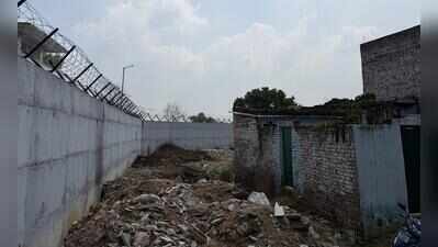 900m buffer zone earmarked, but not even 9m gap between houses & IAF ammo depot