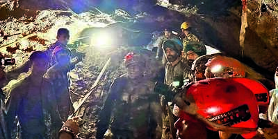 Nepal adds 1,000 to flood missing list, count tops 6,100; 10 bodies found at 2 hydel tunnels