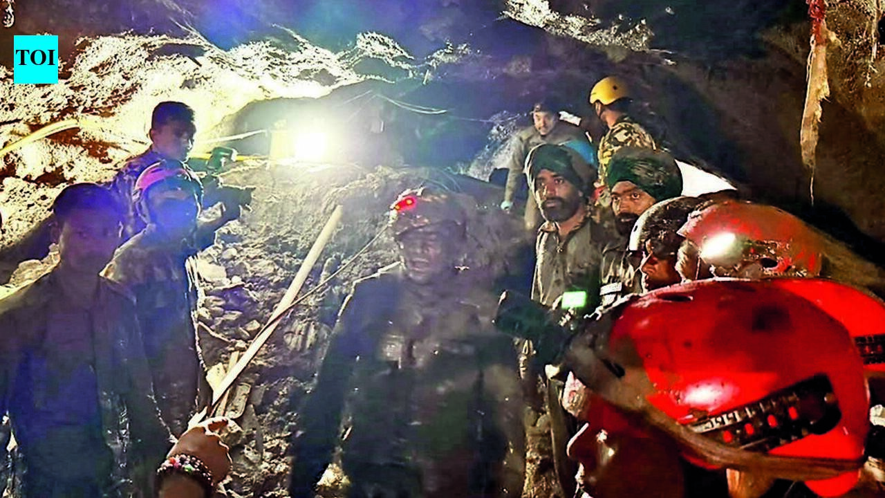 Nepal adds 1,000 to flood missing list, count tops 6,100; 10 bodies found at 2 hydel tunnels
