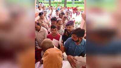 Vij orders suspension of 2 cops over delayed FIRs at public hearing