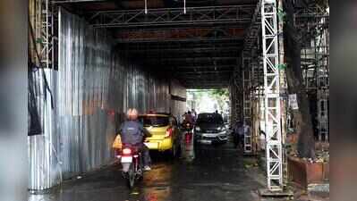 South Kolkata pujas told to keep roads, pedestrian paths clear