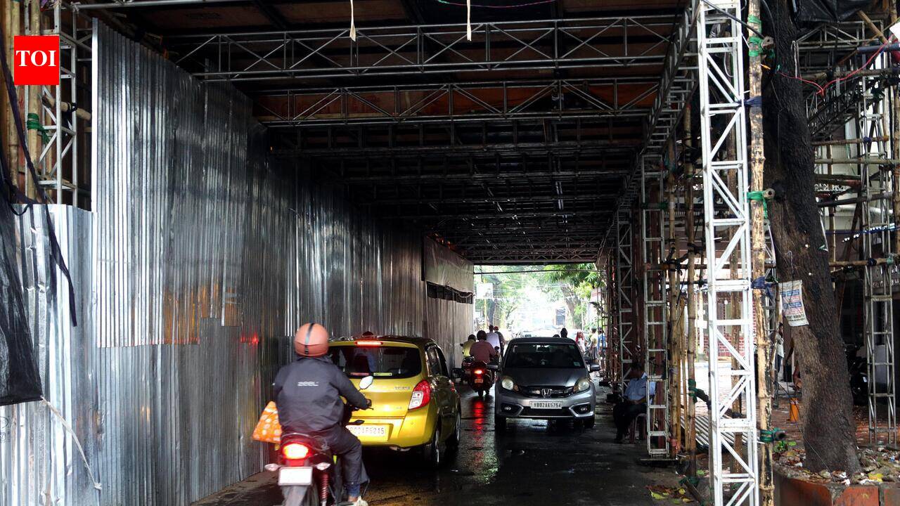 Urban Administration Enforces Strict Pedestrian Clearance Directives for South Kolkata Durga Pujas