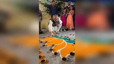 On land once occupied by Atiq, 76 PMAY allottees light diyas for Modi
