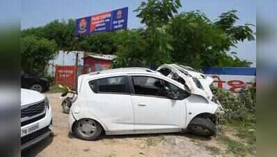 DU student’s car ploughs into workers on Dwarka eway, kills 3