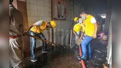 Massive fire engulfs Purohit Ji Ka Katla, over 2 dozen shops gutted