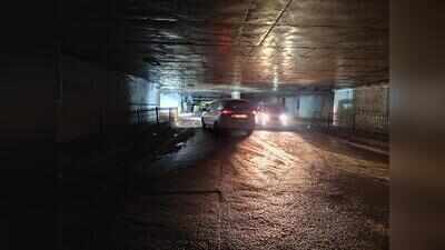 Erratic streetlights turn night travel into a hazard