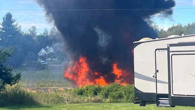 US F-16 fighter jet crashes in Michigan, bursts into flames