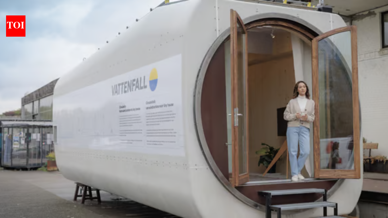 A Swedish company is transforming discarded wind turbines into tiny-solar powered homes and recycled skis