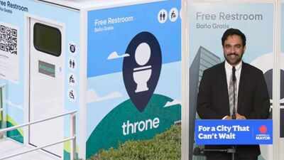 New York installs new public bathrooms where doors open automatically after 10 minutes; “This is not a place to scroll,” says Mayor Zohran Mamdani