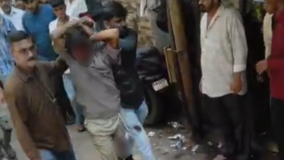 Money denied, man goes on knifing spree in Mumbai; 14-year-old killed, another injured