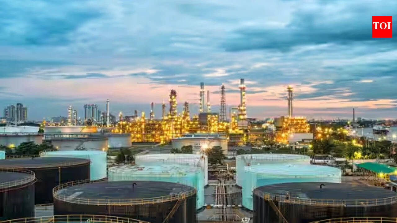 Saudi Aramco Suspends Crude Exports to European Refiners Following Pipeline Attack