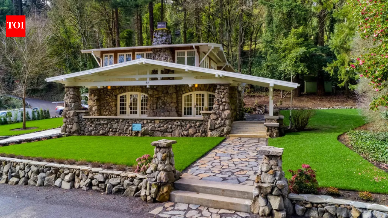 A developer planned to bulldoze this 1910 Oregon bungalow and divide its 1.04-acre lot