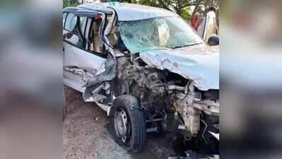 Bokaro: Two Injured in Four-Vehicle Collision Near Kamalpur School