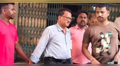 CBI arrests 2 CCL clerks for taking bribe