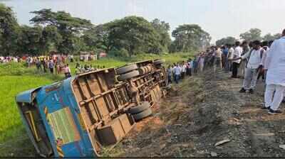 MSRTC bus overturns near Shivni, 31 injured