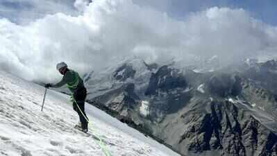 City mountaineer scales two Himalayan peaks in eight days