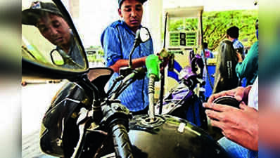Maha fuel dealers to take call on halting UPI payments on Sept 27