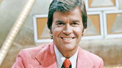 In the 1980s, Dick Clark started making his own version of ‘The Flintstones’ rock house; years later, the home was sold off for USD 1.7 million