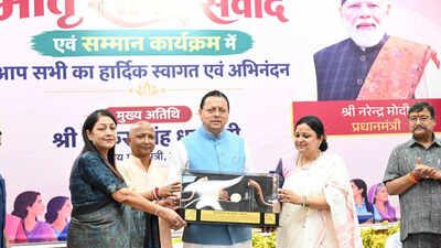 Songs of gratitude: Women highlight Modi govt schemes at Mahila Samvad