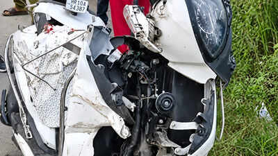 Woman dies after pickup rams scooter in Sonipat, elder sister critically injured; driver arrested