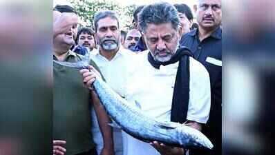CM orders probe after fishing halted during M’luru harbour visit