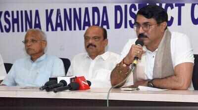 Mangaluru cabinet meeting to become benchmark for future: Cong