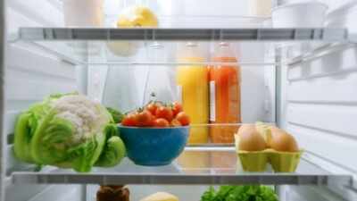 How long does food stay safe in a fridge after a power cut?