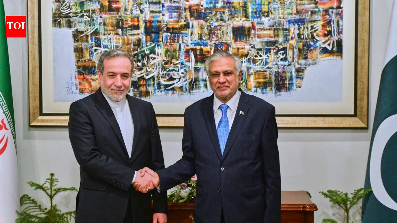 Pak FM dials Iran counterpart, urges uninterrupted energy supplies and safe passage of ships