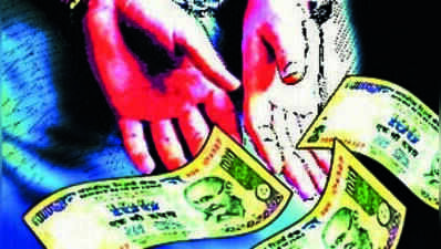 Ahmedabad: Paldi sub-postmaster held accepting Rs 10,000 bribe