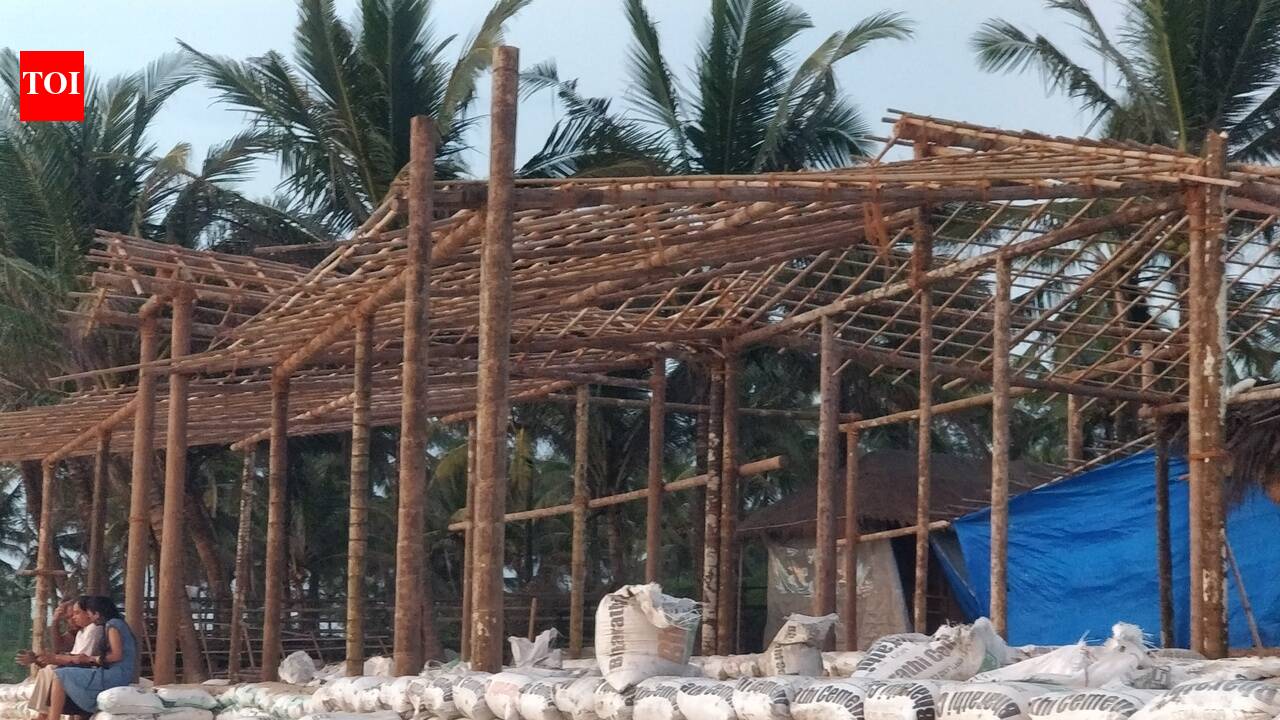Shack owners in Salcete gear up for tourist season