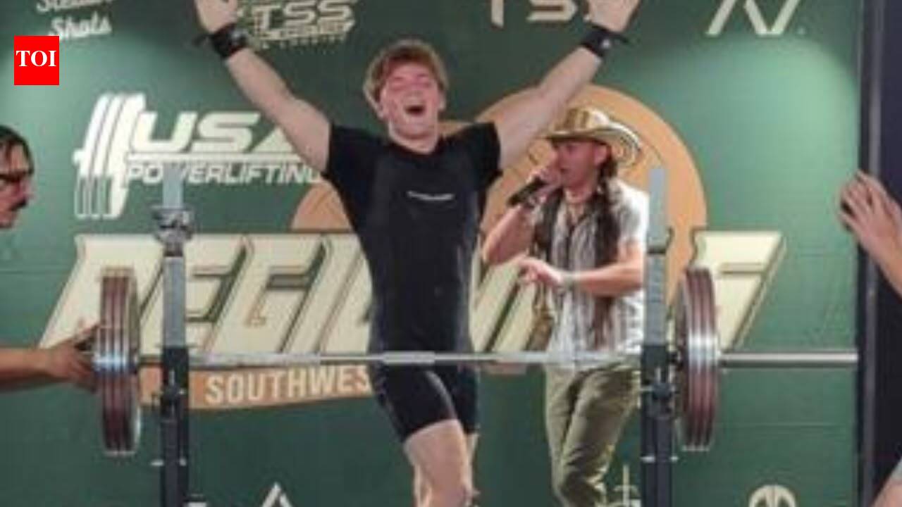 17-year-old Liam Anderson breaks bench press record twice with 396, 402 pounds