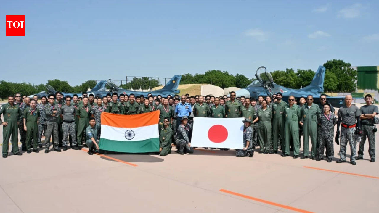 India, Japan Air Chiefs take Tejas to the skies in Veer Guardian 2026