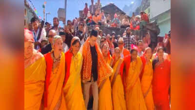 Uttarakhand CM Dhami joins women in traditional Chachani dance during Badrinath visit