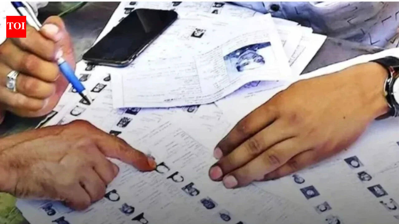 City‘Notice does not mean deletion’: Delhi CEO cla