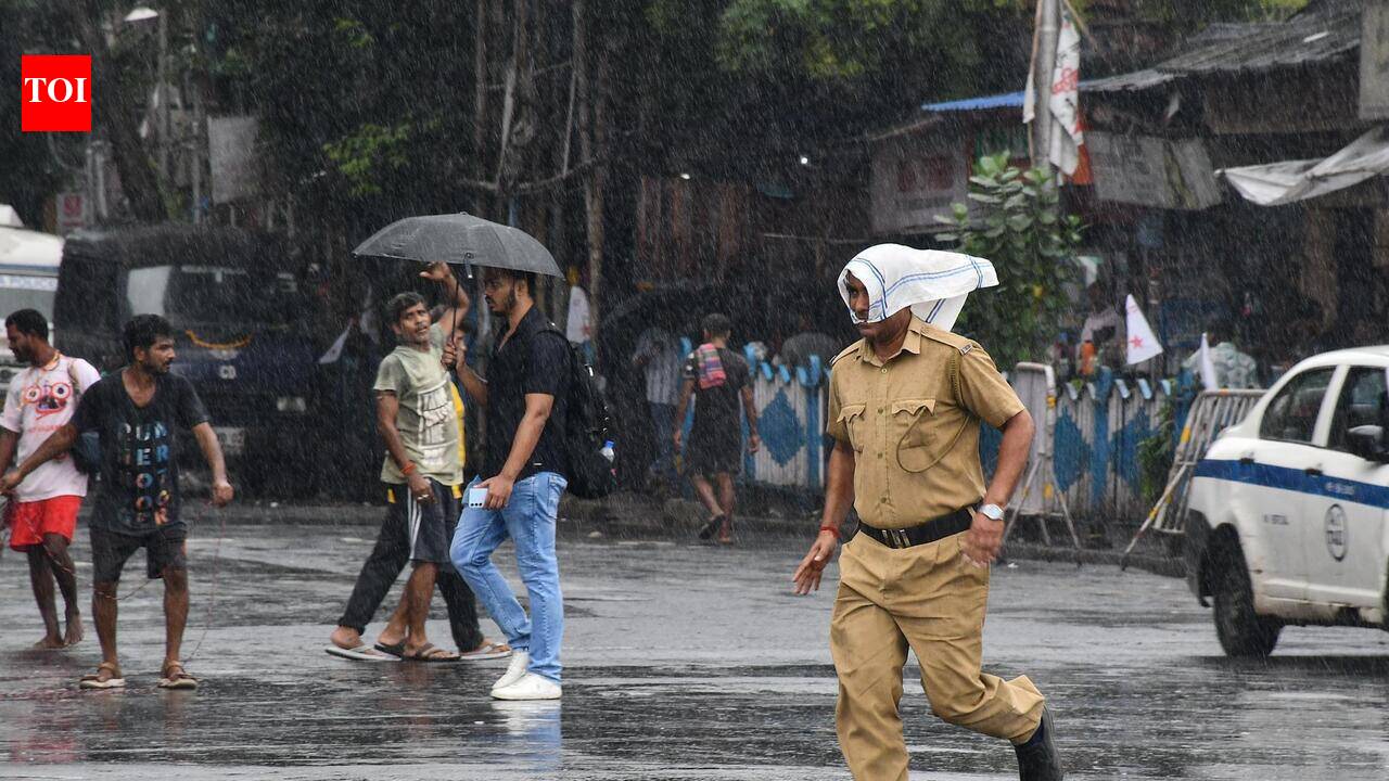 Deep depression likely to reach Odisha-Andhra coast on Wed: Met
