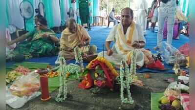 After Court Ends Deadlock Over Panel Vote, Baghbazar Club Holds Khunti Puja