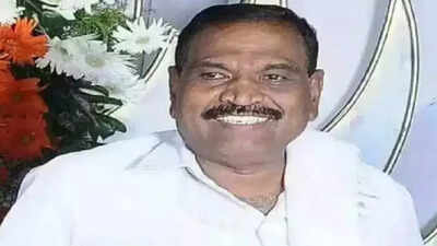 Offer ‘tips’ to good officers, says Karnataka minister, lands in soup