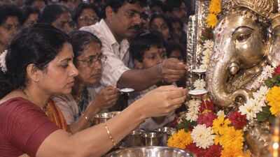 31 years ago, Ganesha ‘drank’ milk and India went viral: How a September 21, 1995 claim spread from temple to temple, crossed borders within hours and became a global story without social media