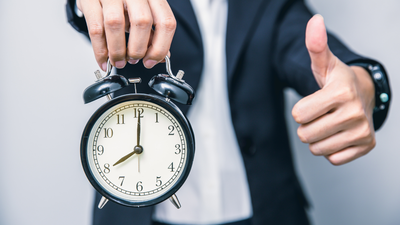 Psychology says people who arrive very early at work may have this habit: It’s not always about being hardworking
