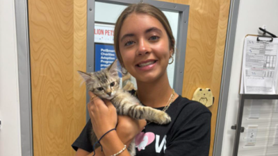 Meet Sawyer Tinsley, a 16-year-old Florida teen who used yard flamingos to raise $25K for rescue pets after fostering a kitten saved her from loneliness