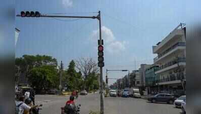Smart signals fail to beat traffic rush at 141 junctions