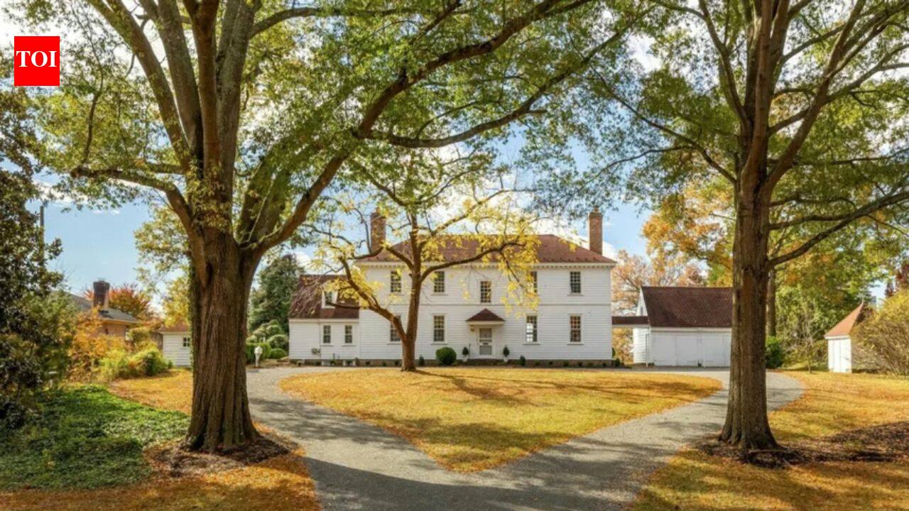 A 1762 Virginia house stood in Sussex County for 184 years, then was dismantled piece by piece