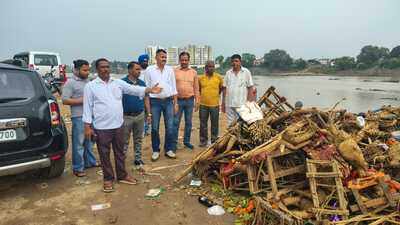 Poor sanitation, inadequate lighting at Jamshedpur immersion ghats worries Durga Puja organisers